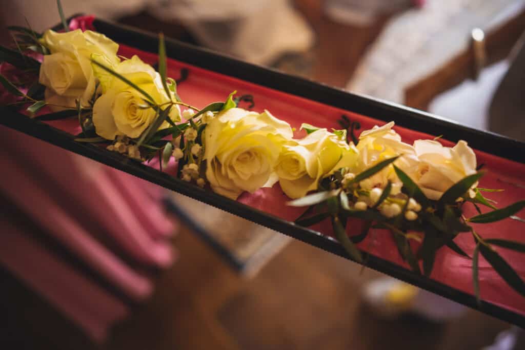 Yellow rose decoration for wedding