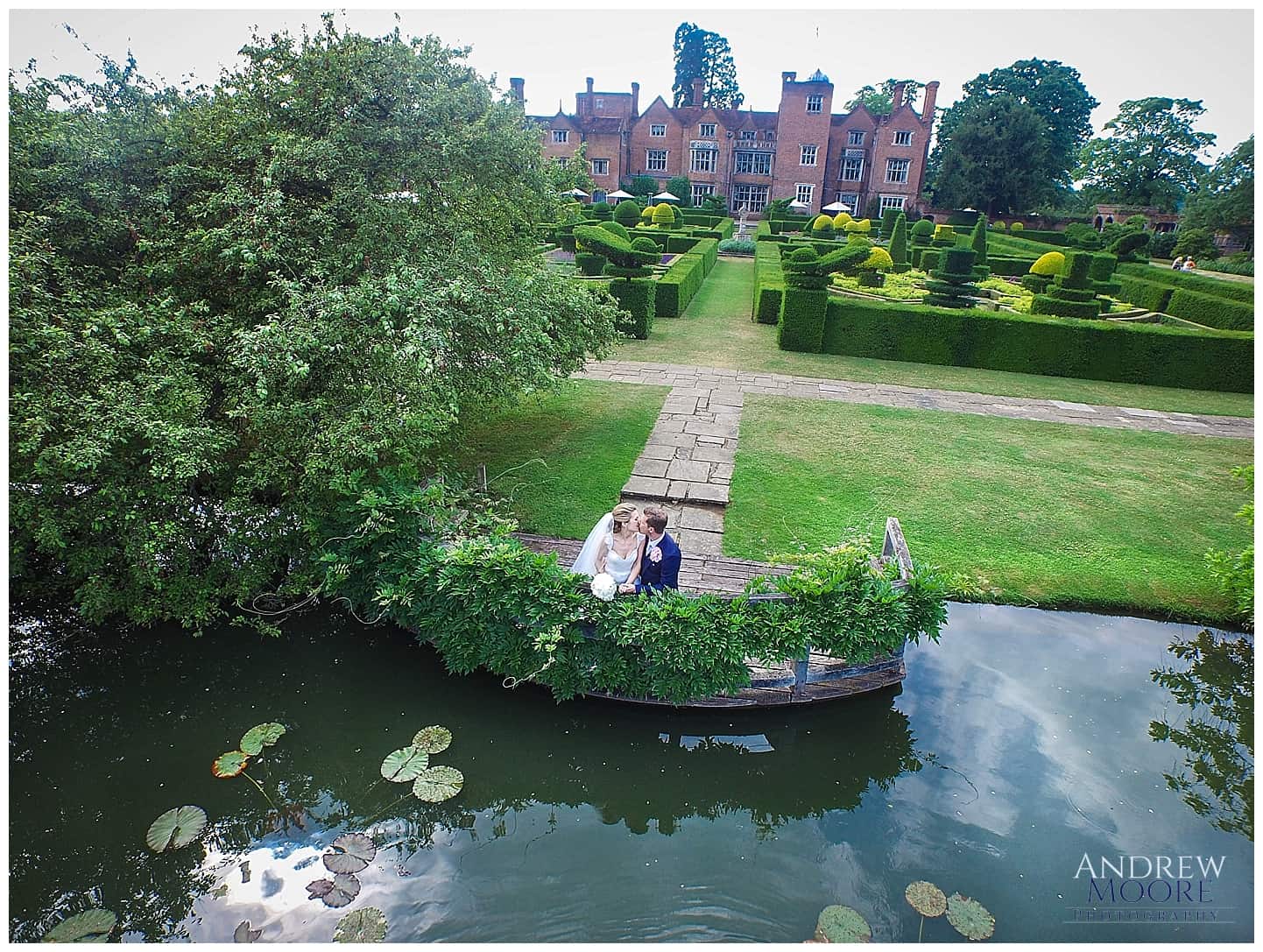 Great fosters-20150617W-Jon & Charlotte-0039.jpg